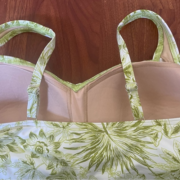Lands End Womens Tankini Top Swimwear Green Floral Adjustable Strap Stretch 12P - Picture 7 of 8